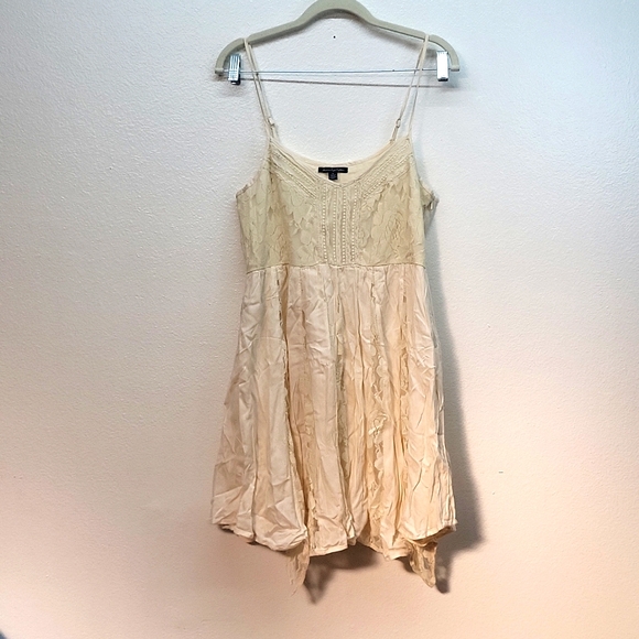 American Eagle Outfitters Ivory Lace Handkerchief Hem Dress - Picture 1 of 8